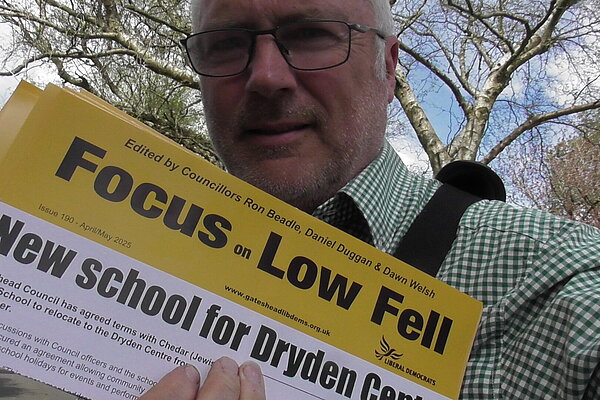Cllr Wallace delivering leaflets in Low Fell