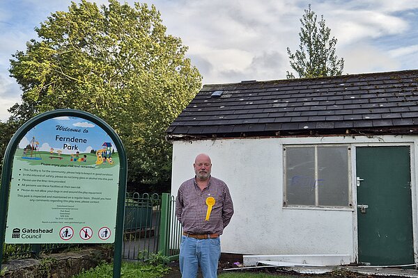 Ferndene Toilets & Steve